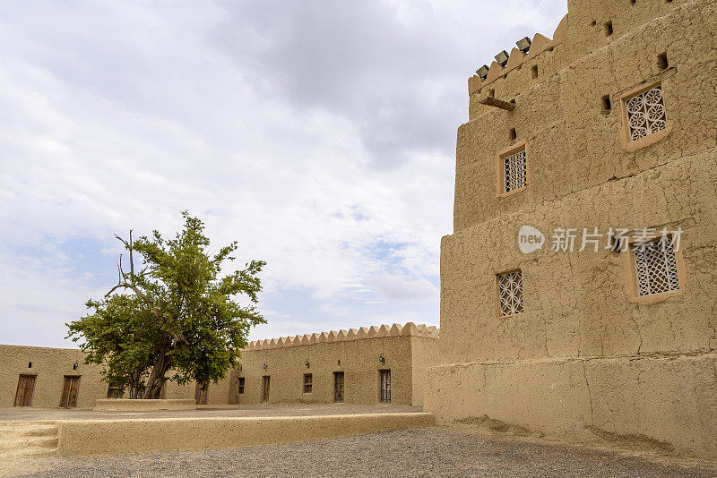 Qasr Al Qattara庭院